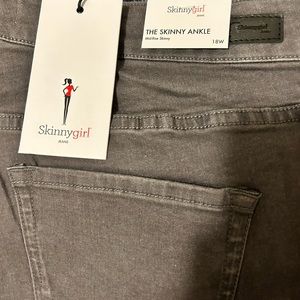Skinnygirl NWT 18W Embellished Moto Jeans